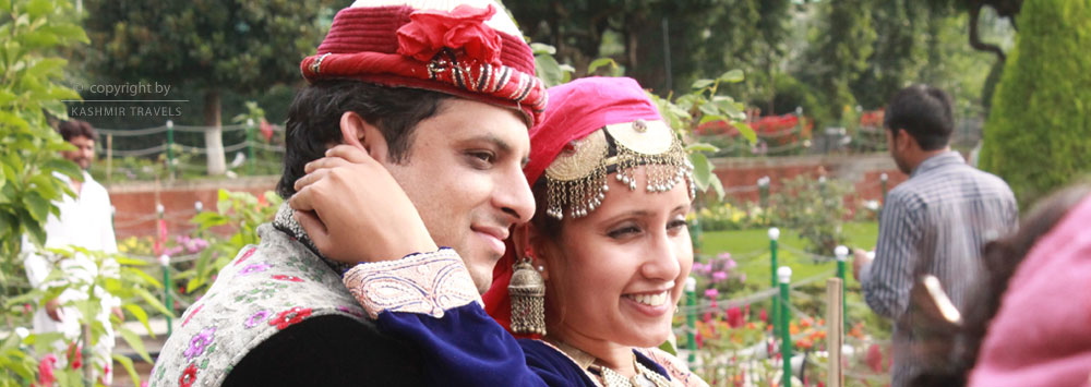 Couple in Mughal Gardens